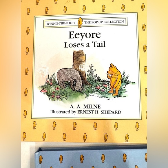 Set of 4 Winnie the Pooh Hardcover Pop-Up Books - Picture 3 of 10